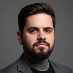 Guilherme Toti - Instrutor do curso de IA para criação de sites e renda extra online